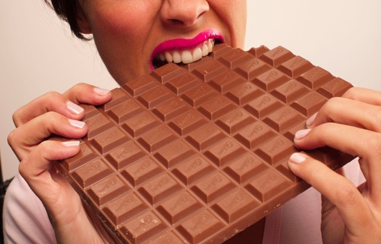 Is Sugar Addiction Real? 5 Strikingly Similar Ways Sugar Over Consumption Mimics Drug Addiction